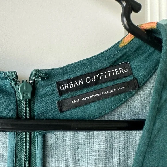Urban Outfitters (UO) Isabel Empire Waist Mini Dress Green Floral - Picture 5 of 6